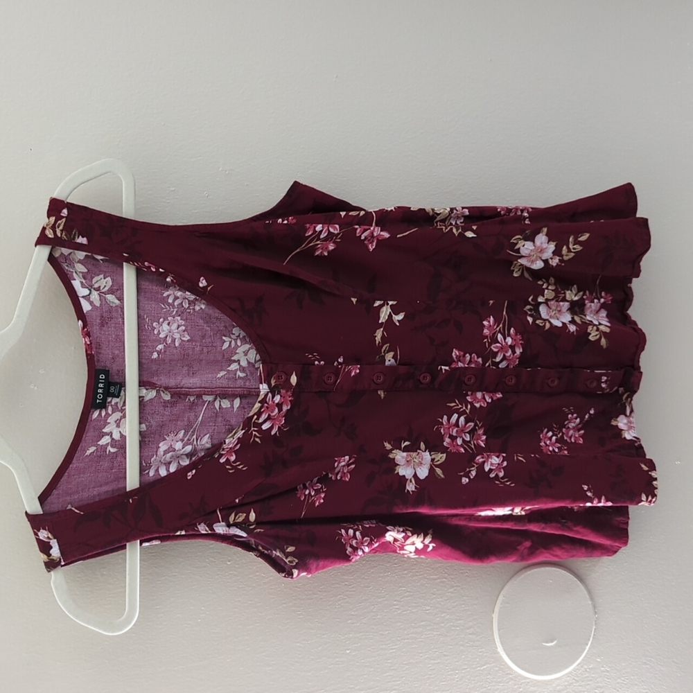 Torrid size 00 (M/10) fit and flare tank